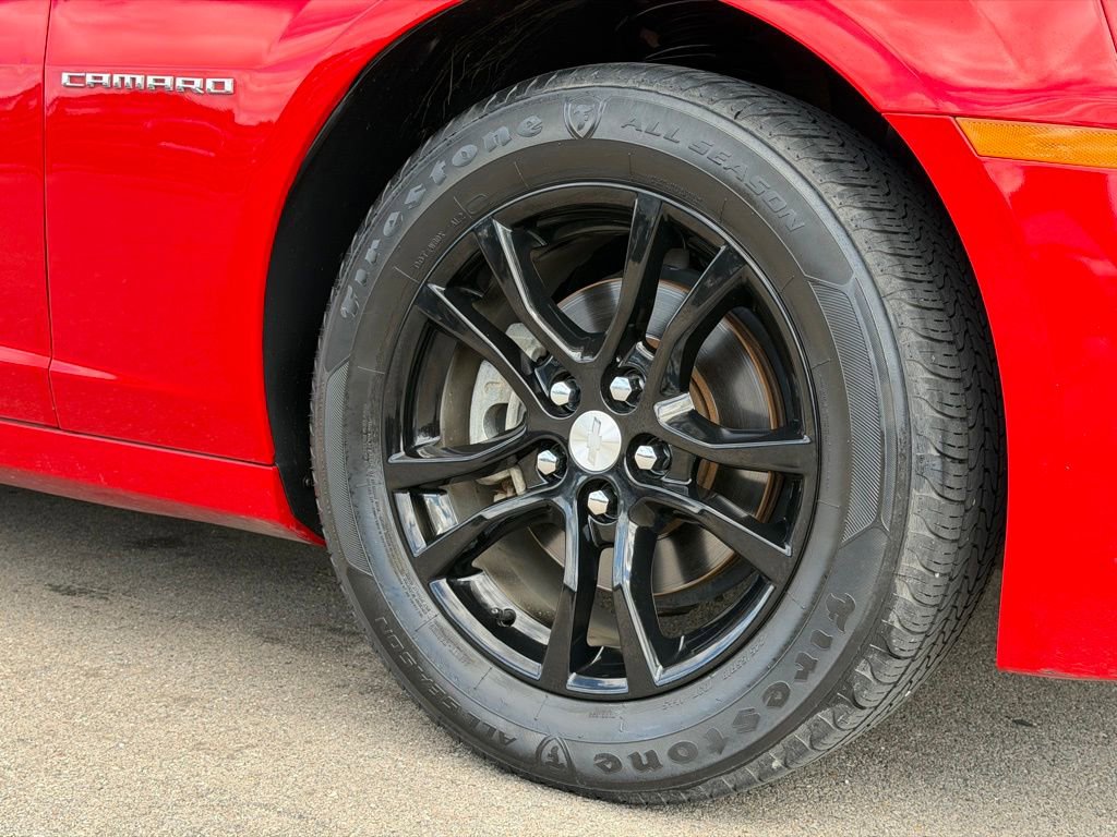 Used 2015 Chevrolet Camaro LS RWD image 21