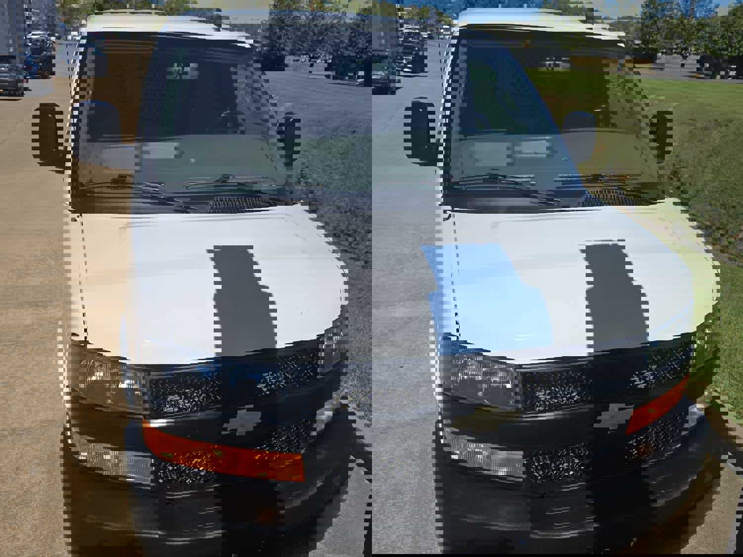 Used 2020 Chevrolet Express 2500 w/ Communications Package image 4