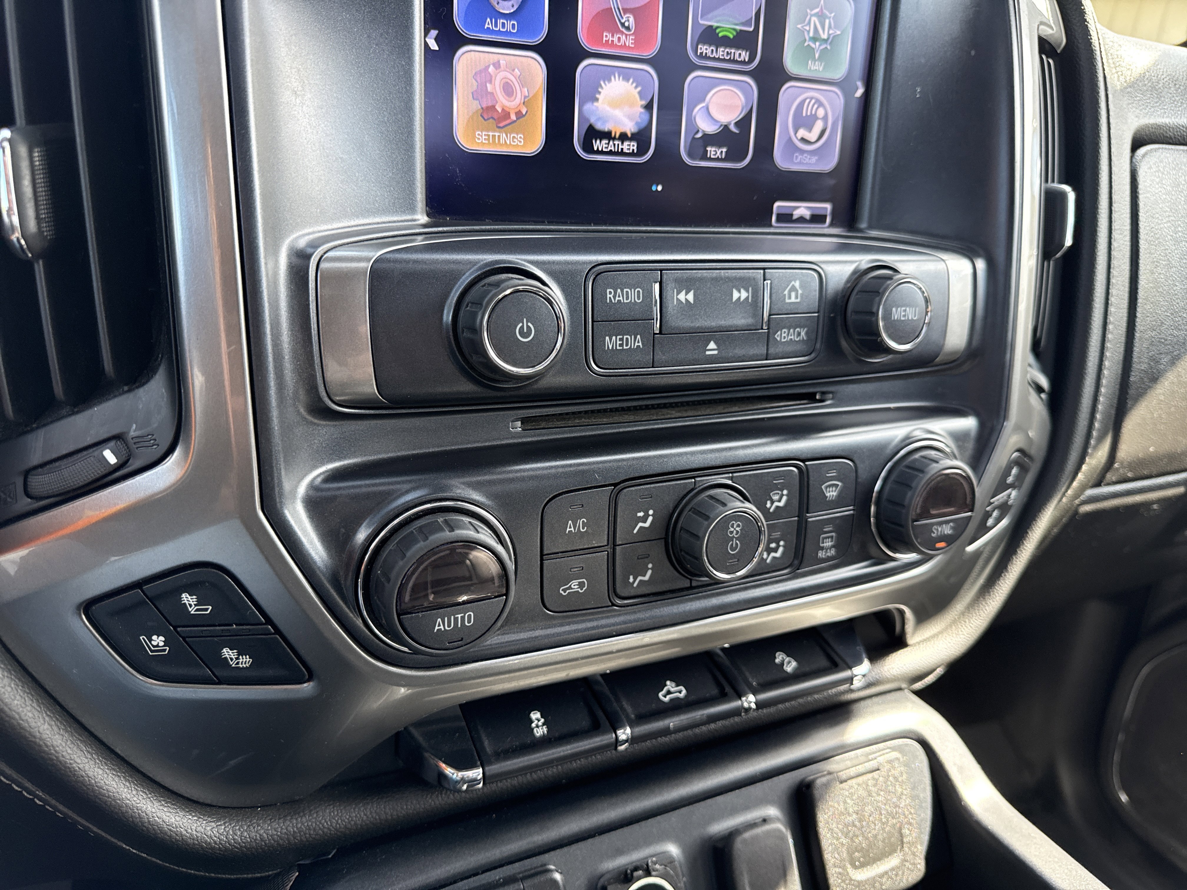 Used 2018 Chevrolet Silverado 1500 LTZ Z71 w/ Centennial Edition AWD/4WD image 18