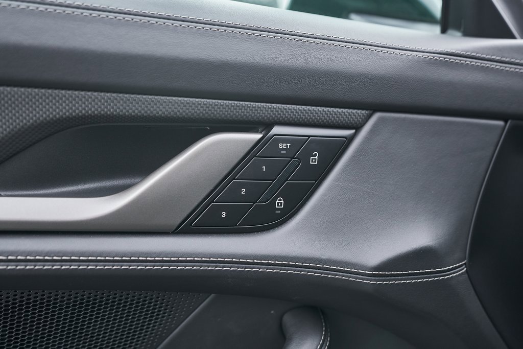 Used 2025 Porsche Taycan Turbo S w/ Premium Package image 36