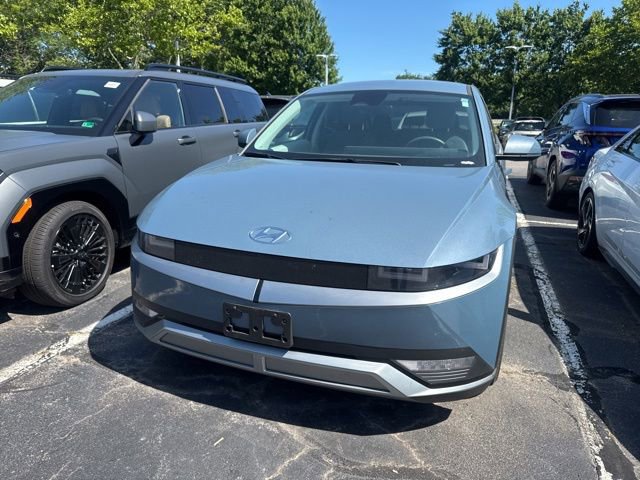 Used 2024 Hyundai Ioniq 5 SE RWD image 4