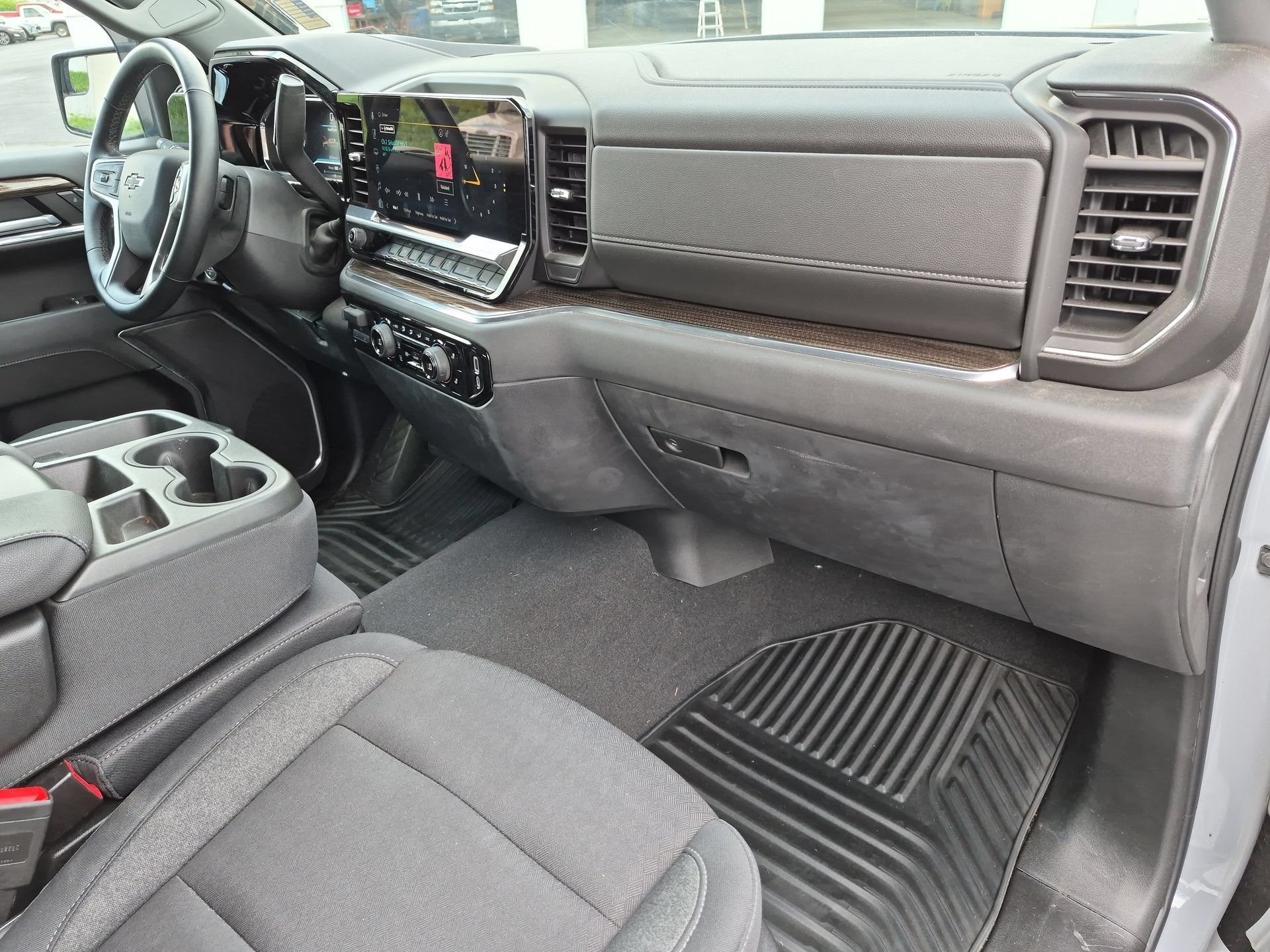 Certified 2024 Chevrolet Silverado 1500 RST w/ Z71 Off-Road Package AWD/4WD image 29