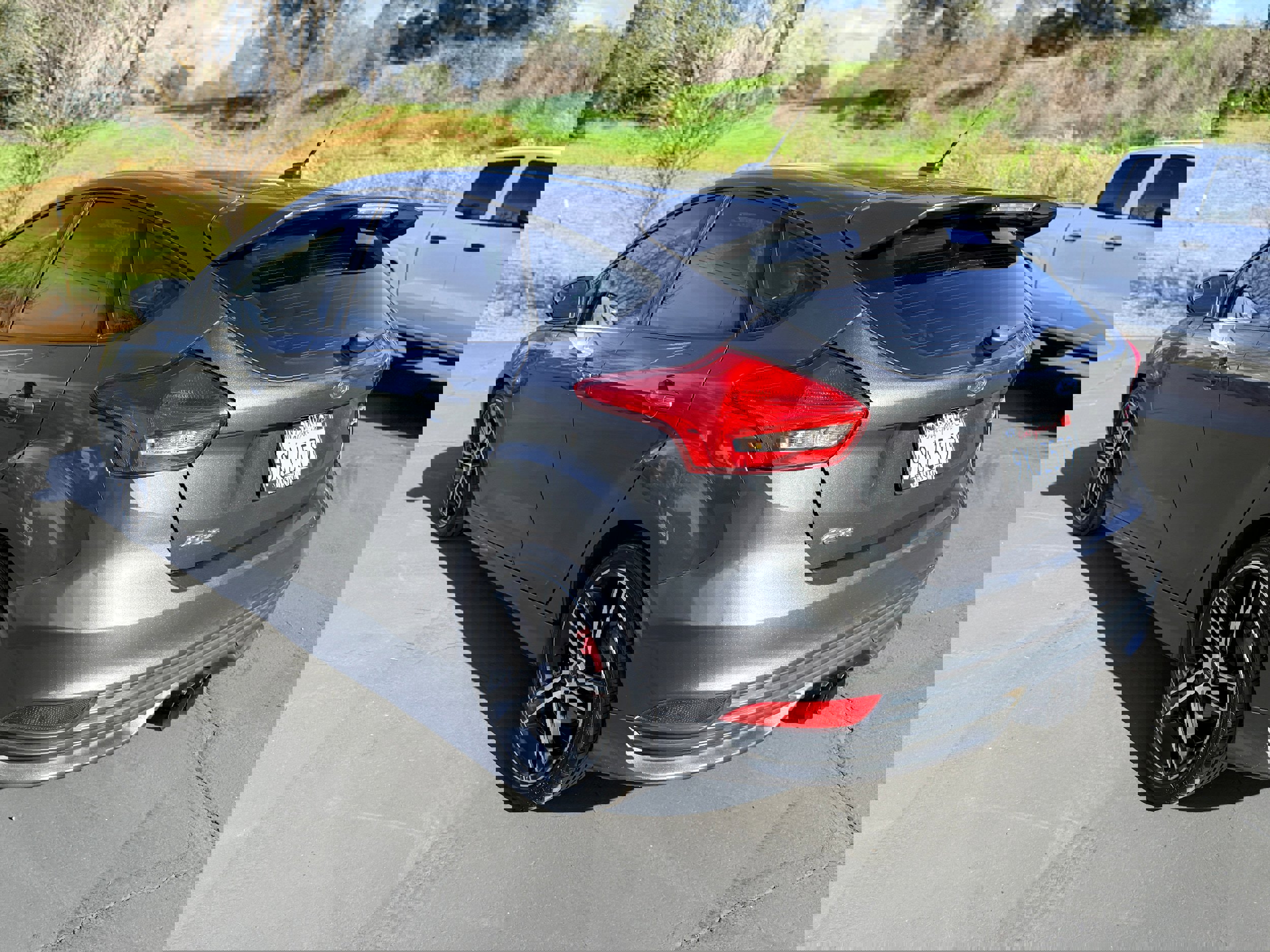 Used 2016 Ford Focus ST image 8