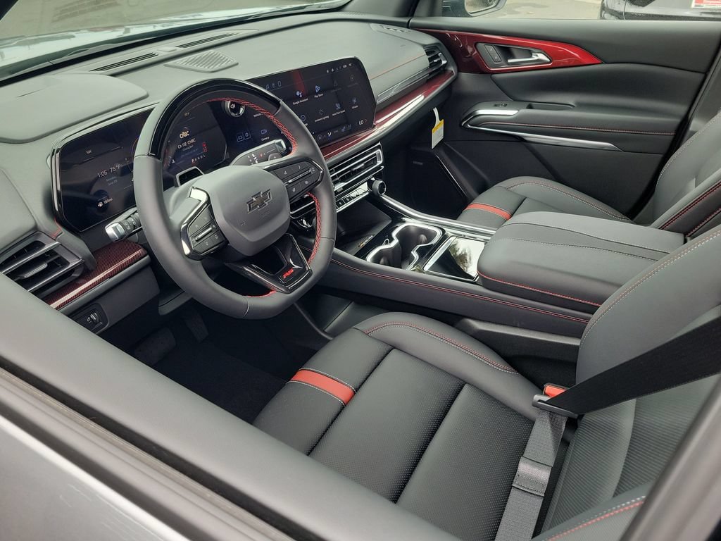 New 2026 Chevrolet Traverse RS FWD image 3