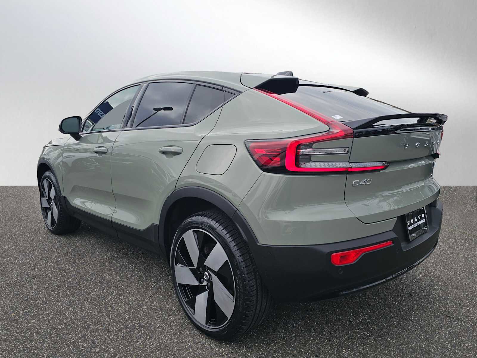 Certified 2023 Volvo C40 P8 Recharge Ultimate image 5