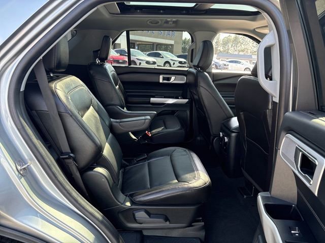 Used 2022 Ford Explorer Limited w/ Equipment Group 301A image 24