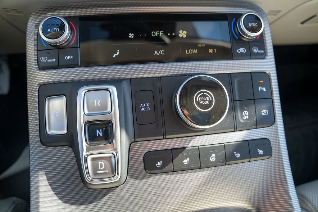 Used 2024 Hyundai Palisade Calligraphy image 30