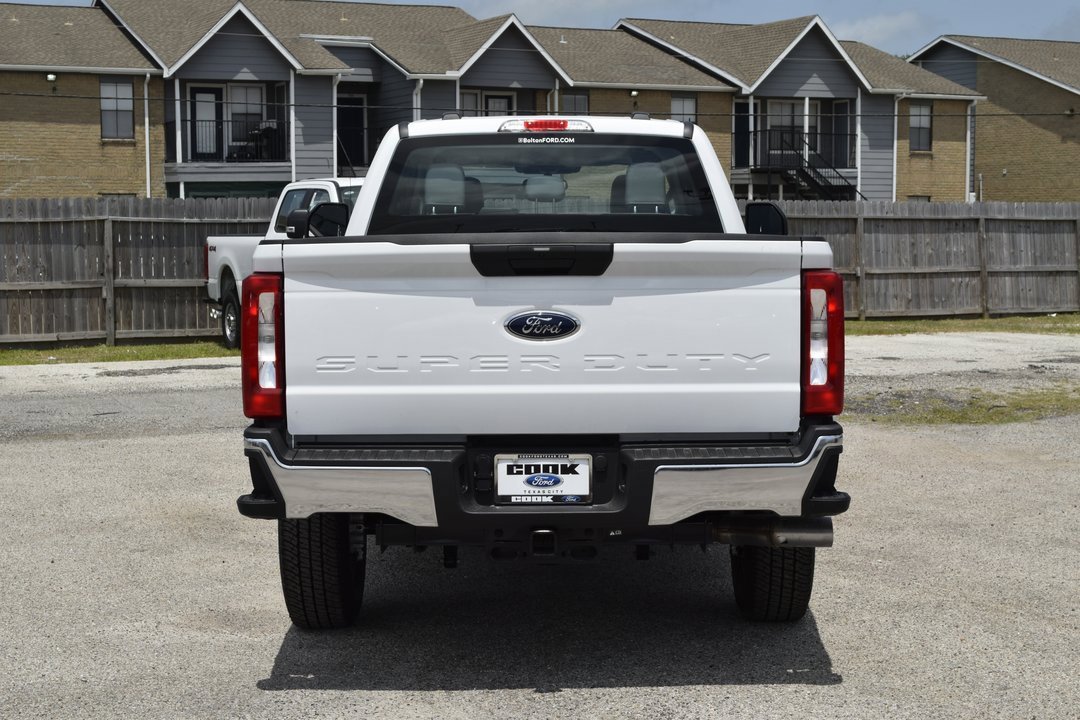 New 2025 Ford F250 XL w/ FX4 Off-Road Package image 5
