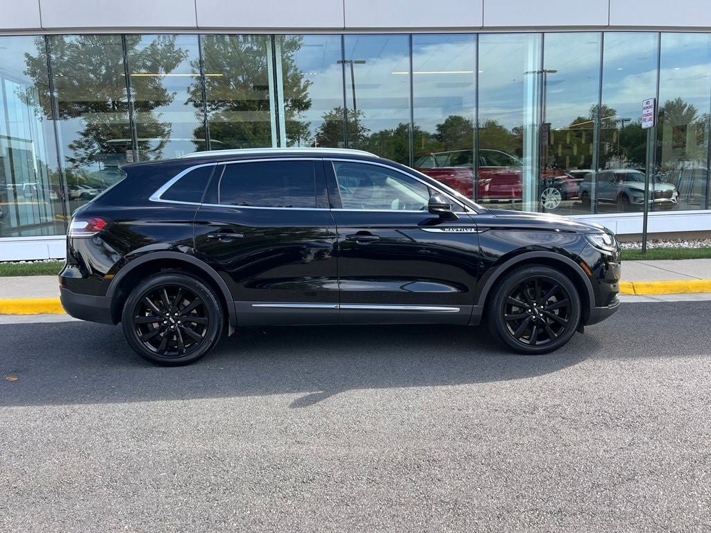 Used 2023 Lincoln Nautilus Reserve w/ Monochromatic Package AWD/4WD image 10