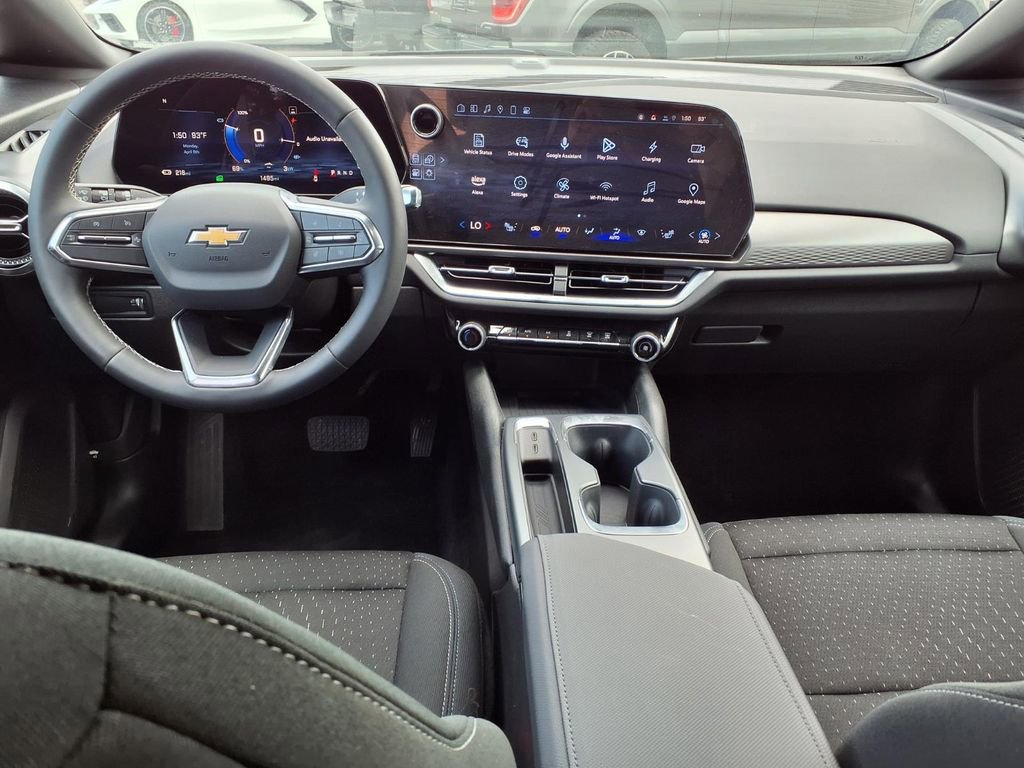 Used 2025 Chevrolet Equinox EV LT w/ Comfort Package AWD/4WD image 17