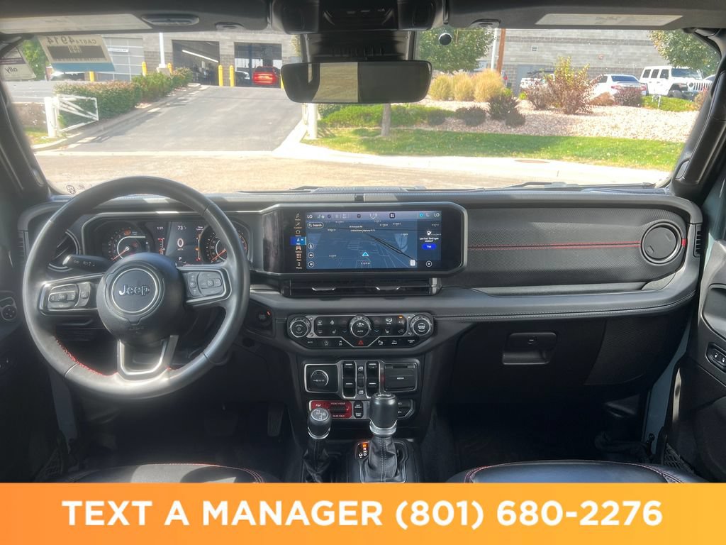Used 2024 Jeep Wrangler Unlimited Rubicon AWD/4WD image 15