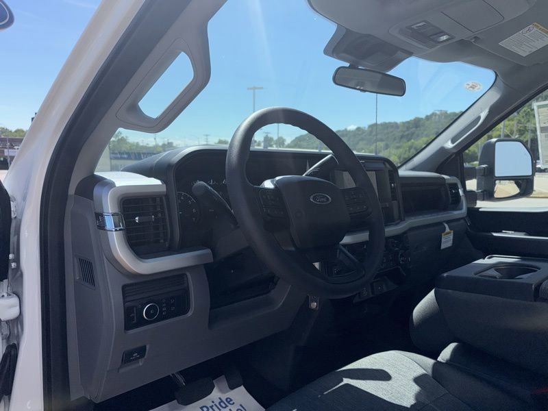 New 2025 Ford F350 XL w/ STX Appearance Package AWD/4WD image 17