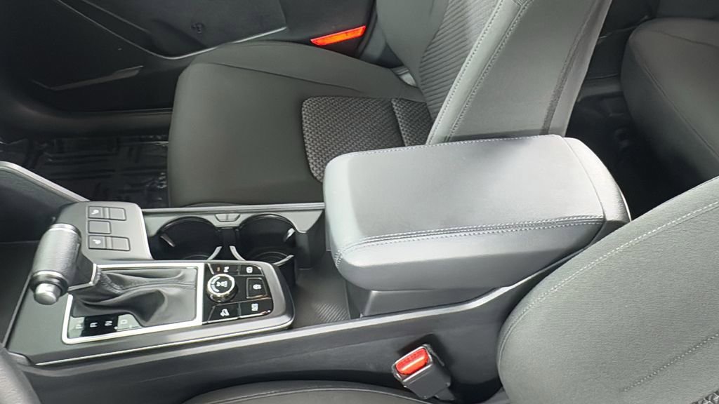 Used 2024 Kia Sportage LX image 32