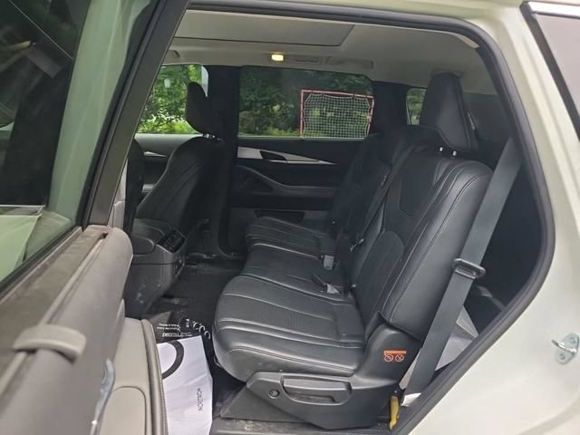 Used 2023 INFINITI QX60 Luxe w/ Cargo Package AWD/4WD image 6