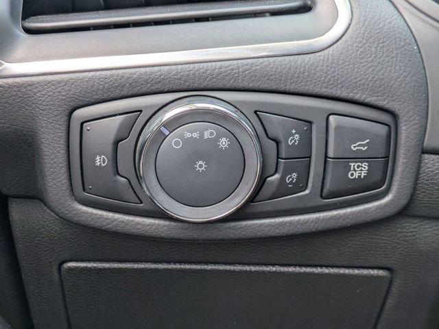 Used 2024 Ford Edge Titanium image 26