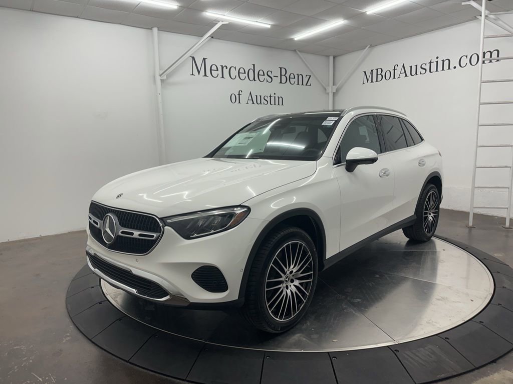 Used 2026 Mercedes-Benz GLC 300 image 3