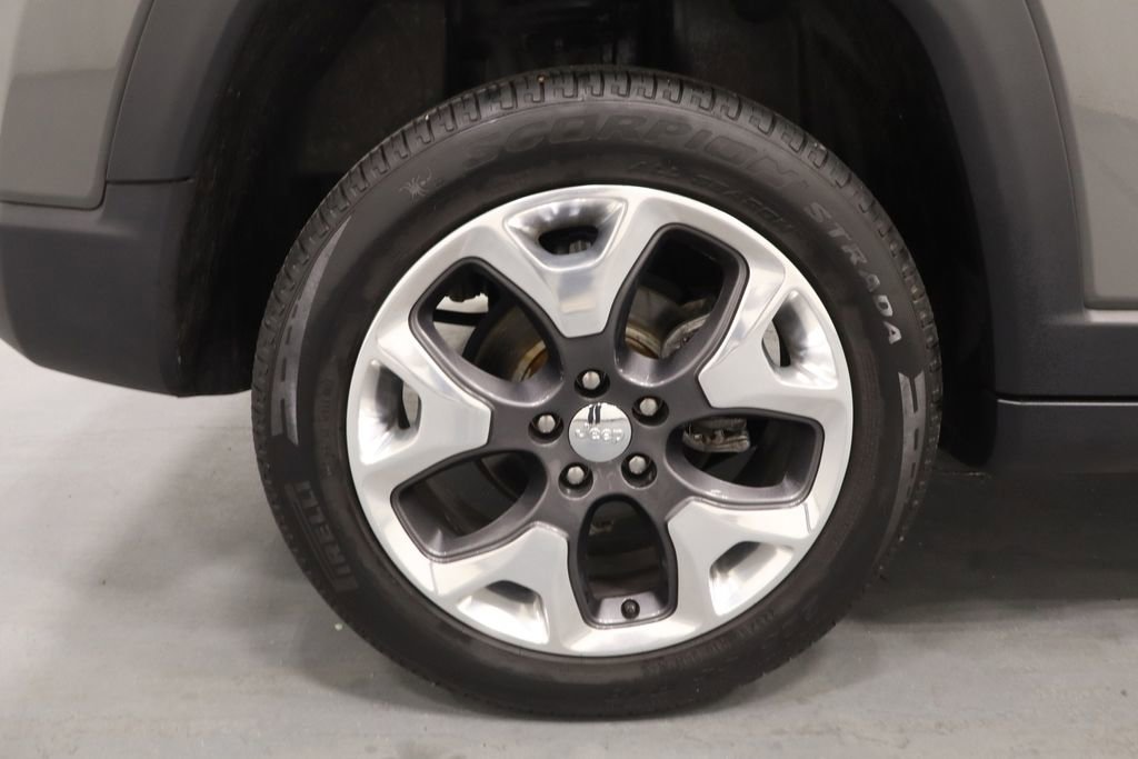 Used 2020 Jeep Compass Limited image 26