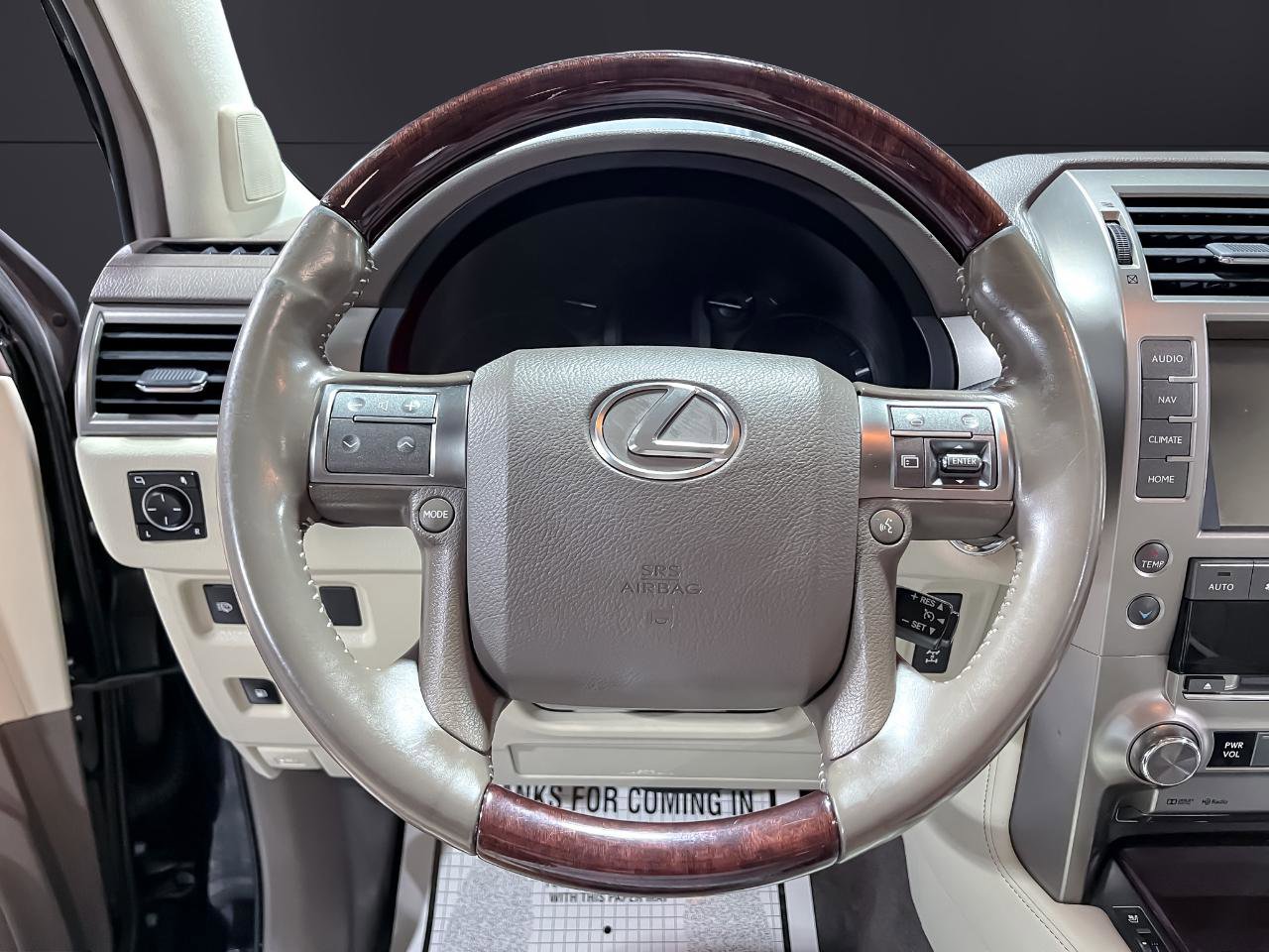 Used 2017 Lexus GX 460 Premium w/ Premium Package image 16