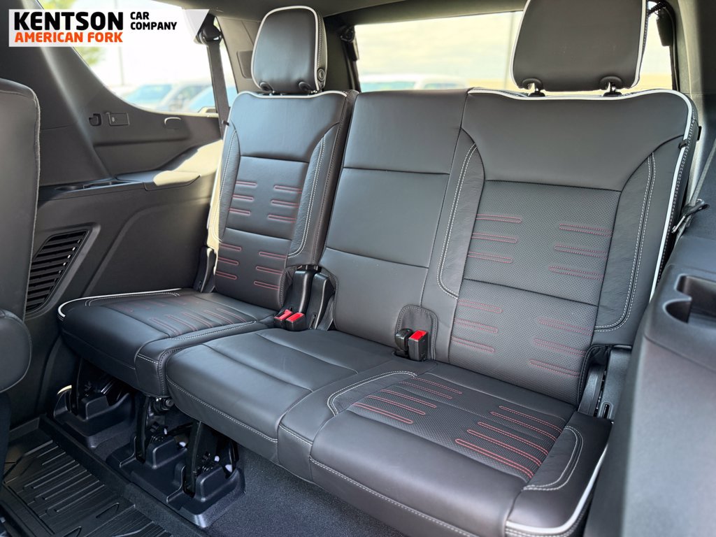Used 2025 GMC Yukon AT4 Ultimate w/ LPO, Floor Liner Package AWD/4WD image 35