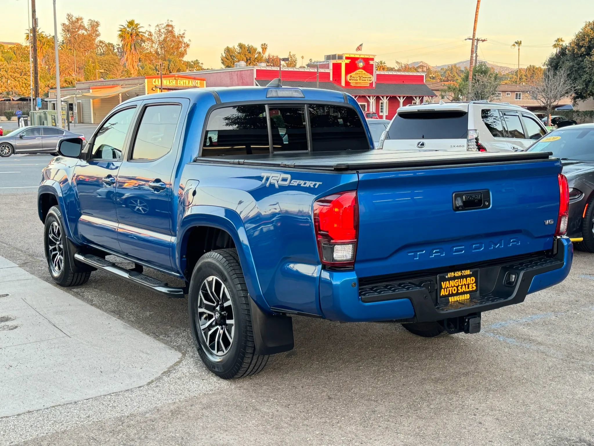 Used 2016 Toyota Tacoma TRD Sport RWD image 40