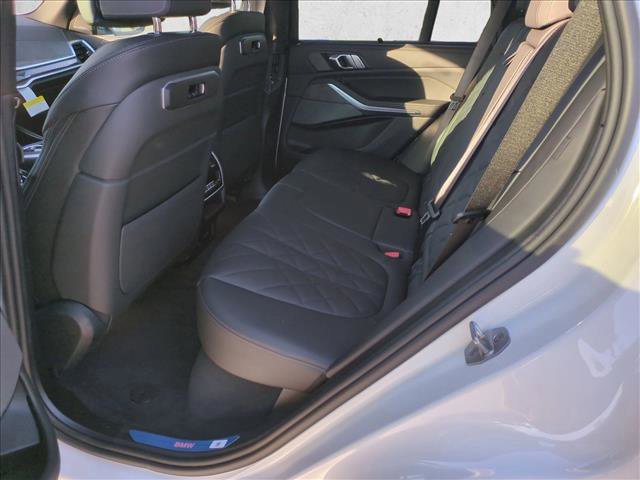 New 2026 BMW X5 sDrive40i image 16