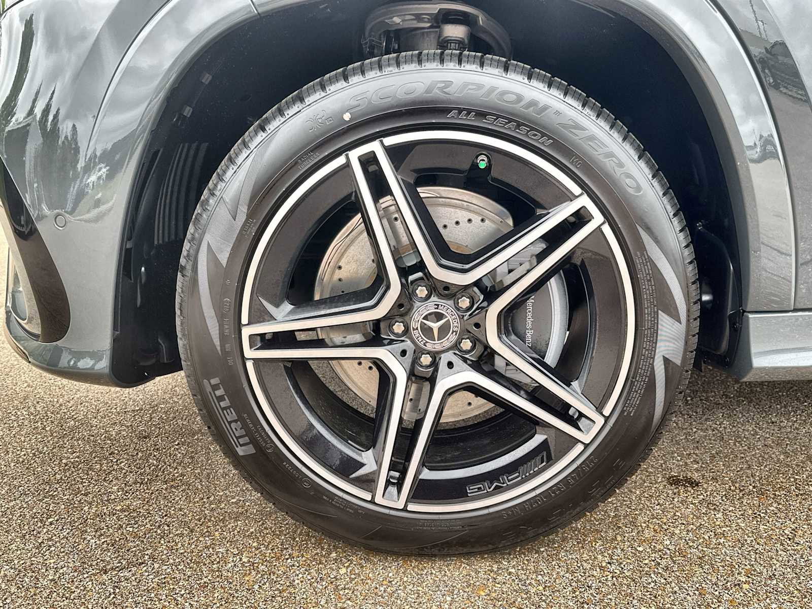 New 2026 Mercedes-Benz GLS 450 4MATIC image 14
