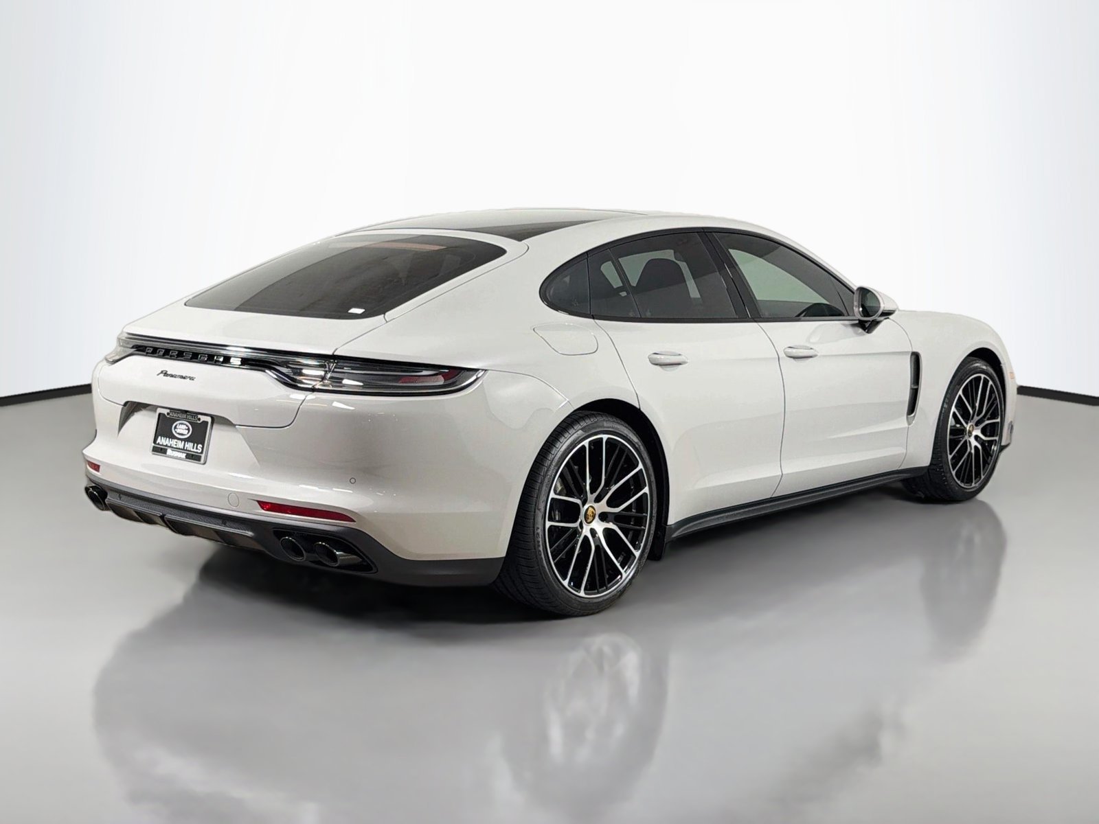 Used 2023 Porsche Panamera Platinum Edition RWD image 5