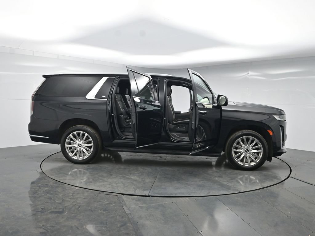 Used 2021 Cadillac Escalade ESV Premium Luxury AWD/4WD image 55