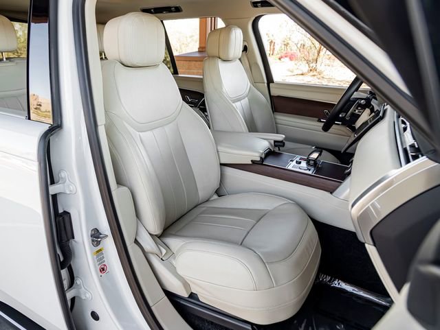 Used 2023 Land Rover Range Rover SE image 29