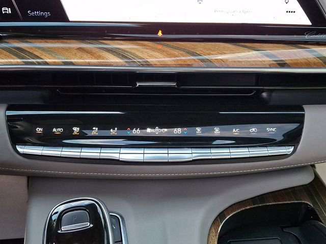 Used 2021 Cadillac Escalade ESV Premium Luxury Platinum image 18