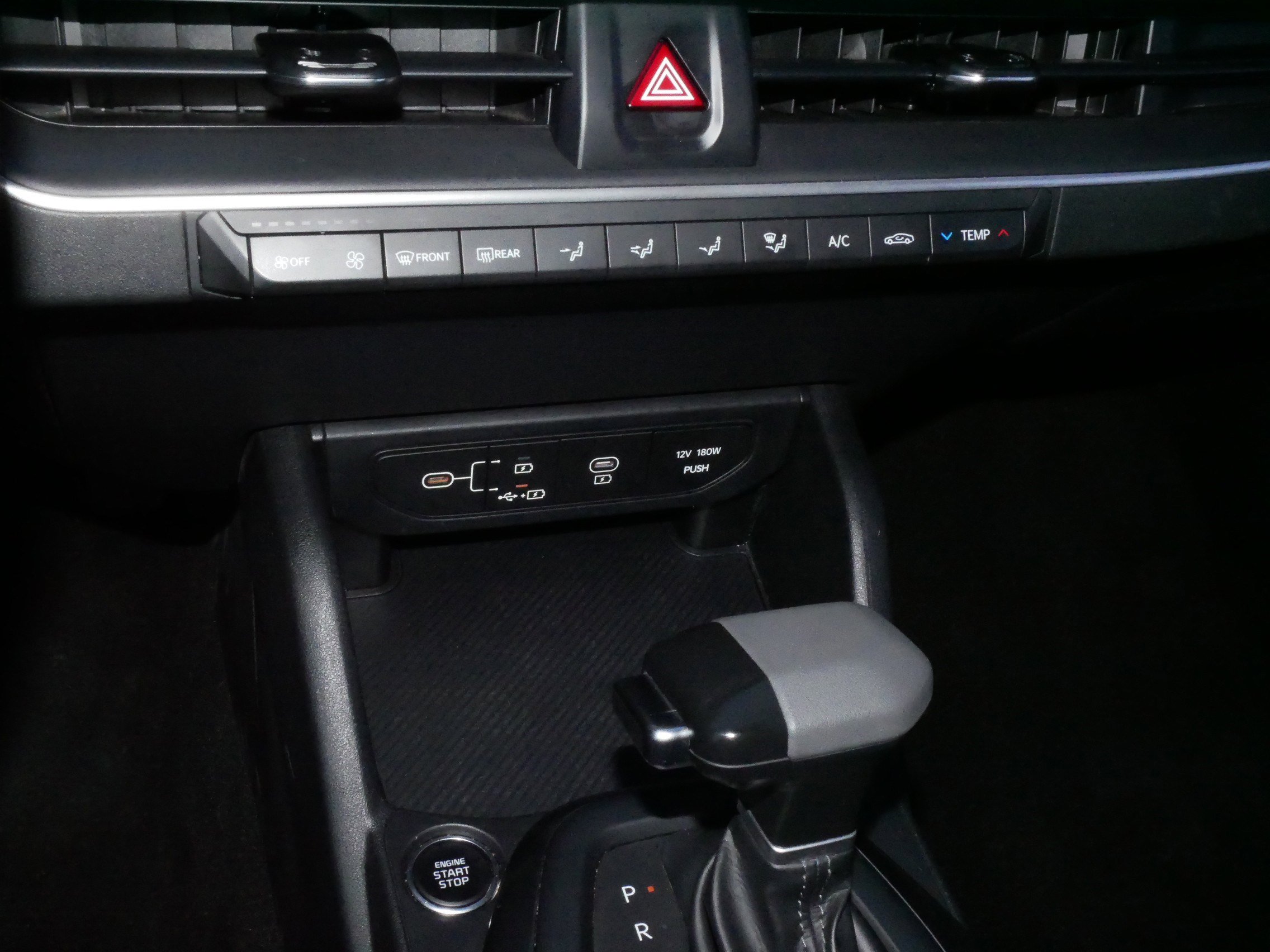 Used 2025 Kia K4 LXS image 24