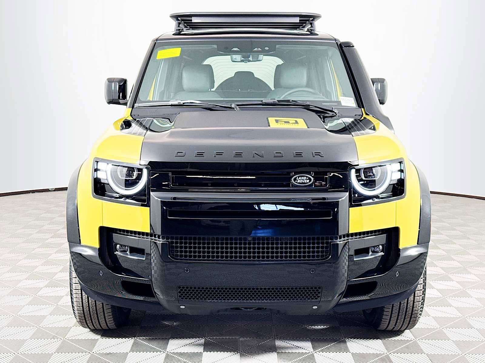 New 2026 Land Rover Defender 110 AWD/4WD image 2