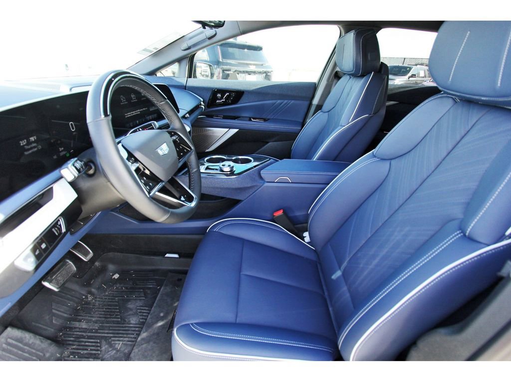 New 2025 Cadillac Optiq Sport 2 image 6