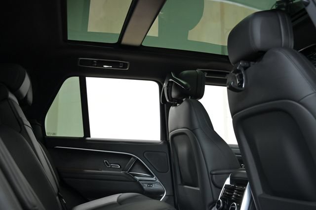 Used 2026 Land Rover Range Rover SE AWD/4WD image 28