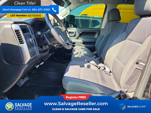 Used 2015 Chevrolet Silverado 1500 LT w/ LT Convenience Package AWD/4WD image 9