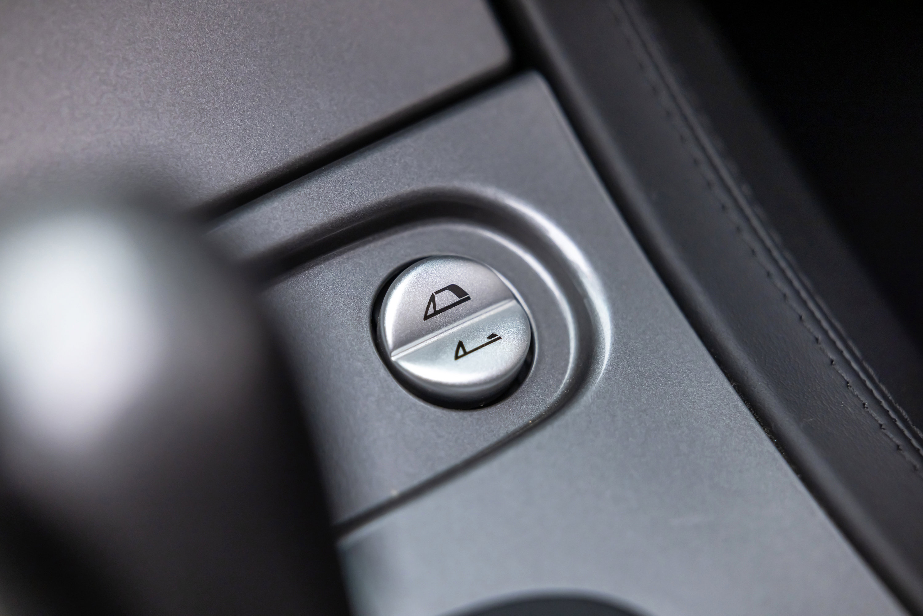 Used 2003 BMW Z8 image 82