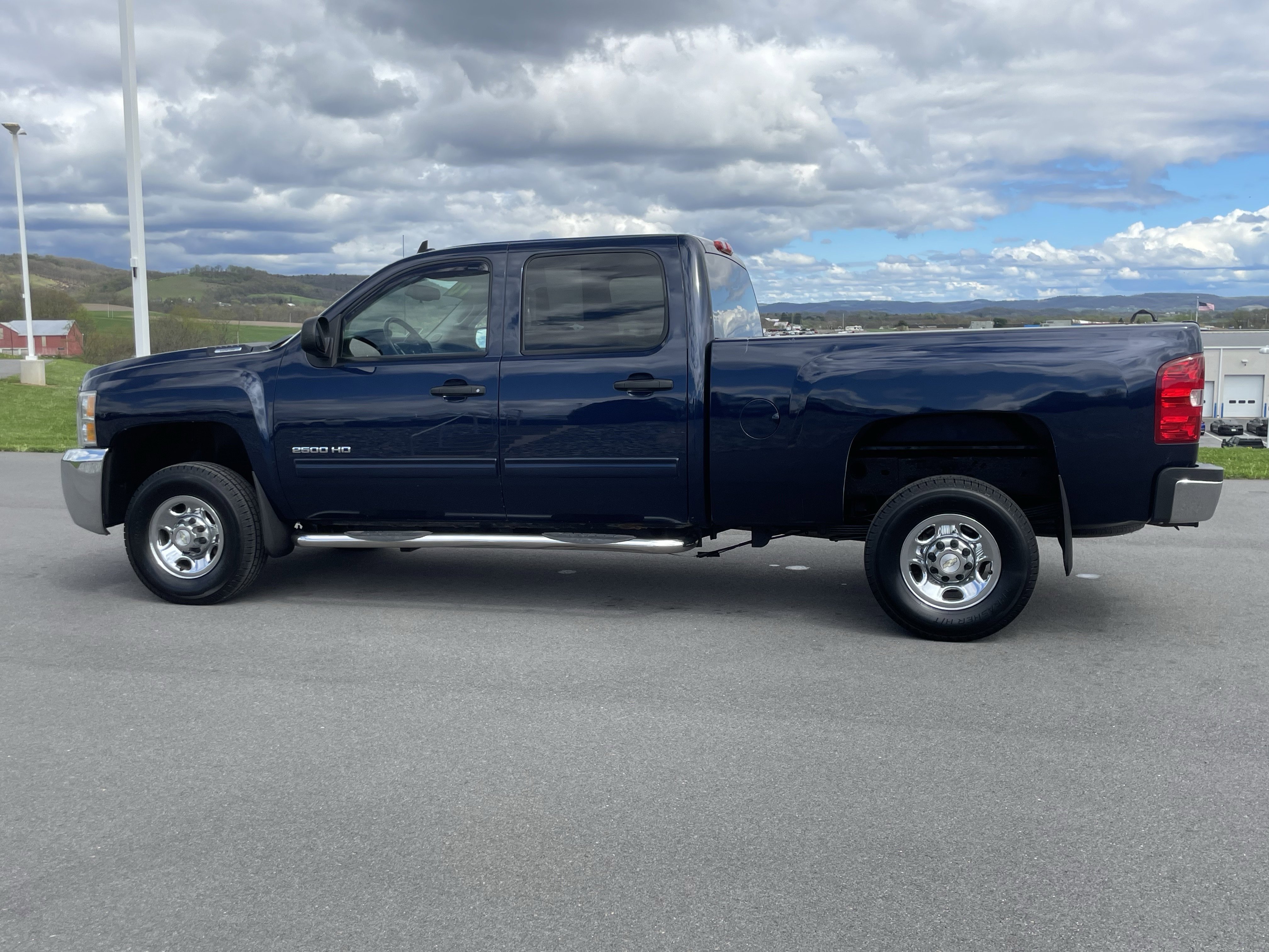 Used 2010 Chevrolet Silverado 2500 LT AWD/4WD image 7
