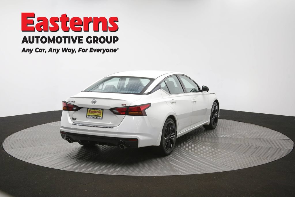 Used 2023 Nissan Altima 2.5 SR FWD image 39