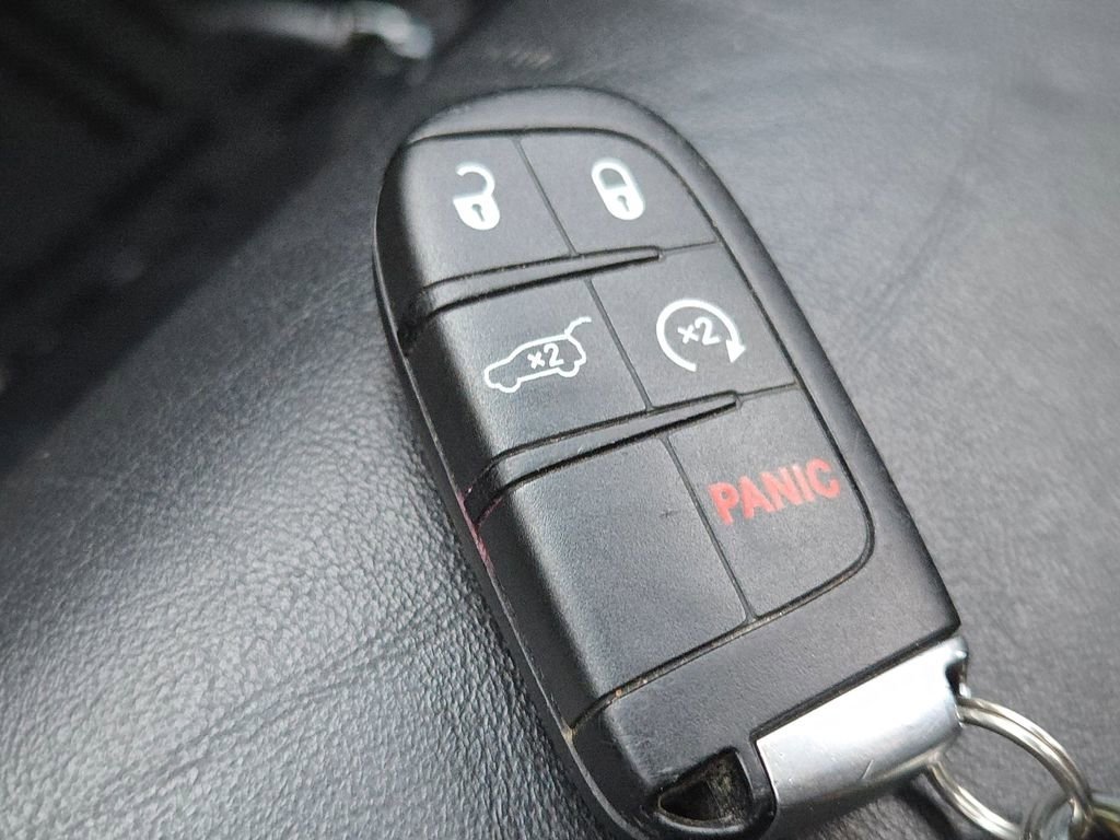 Used 2014 Dodge Durango R/T w/ Blacktop Package image 36