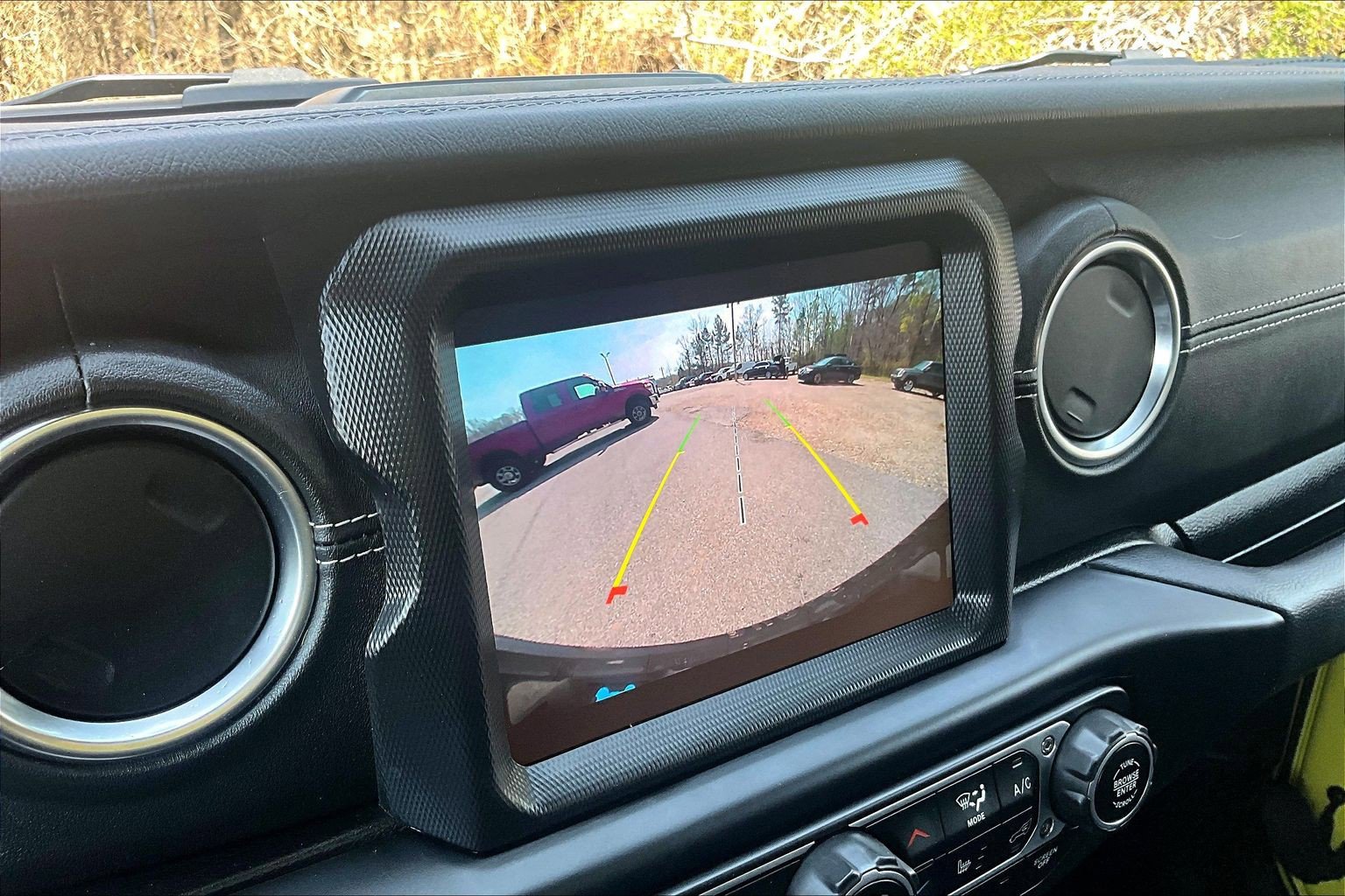 Used 2023 Jeep Wrangler Unlimited Sahara w/ Cold Weather Group AWD/4WD image 23
