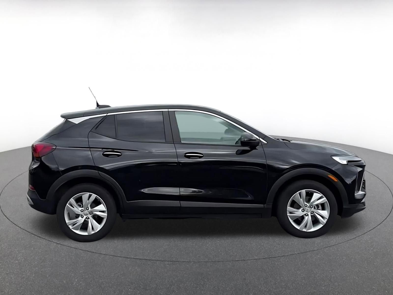 Used 2025 Buick Encore GX Preferred FWD image 16