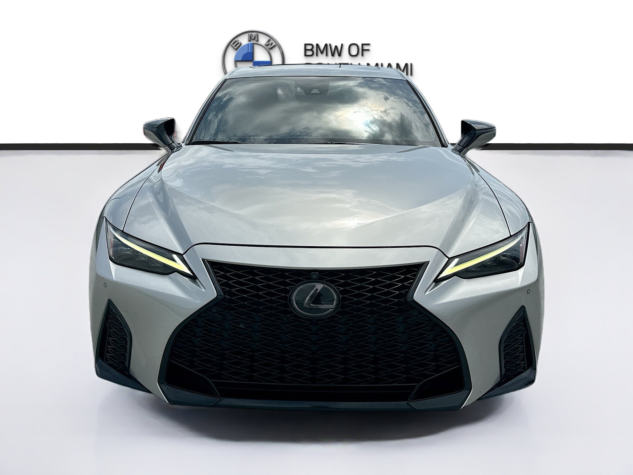 Used 2022 Lexus IS 350 F Sport RWD image 2