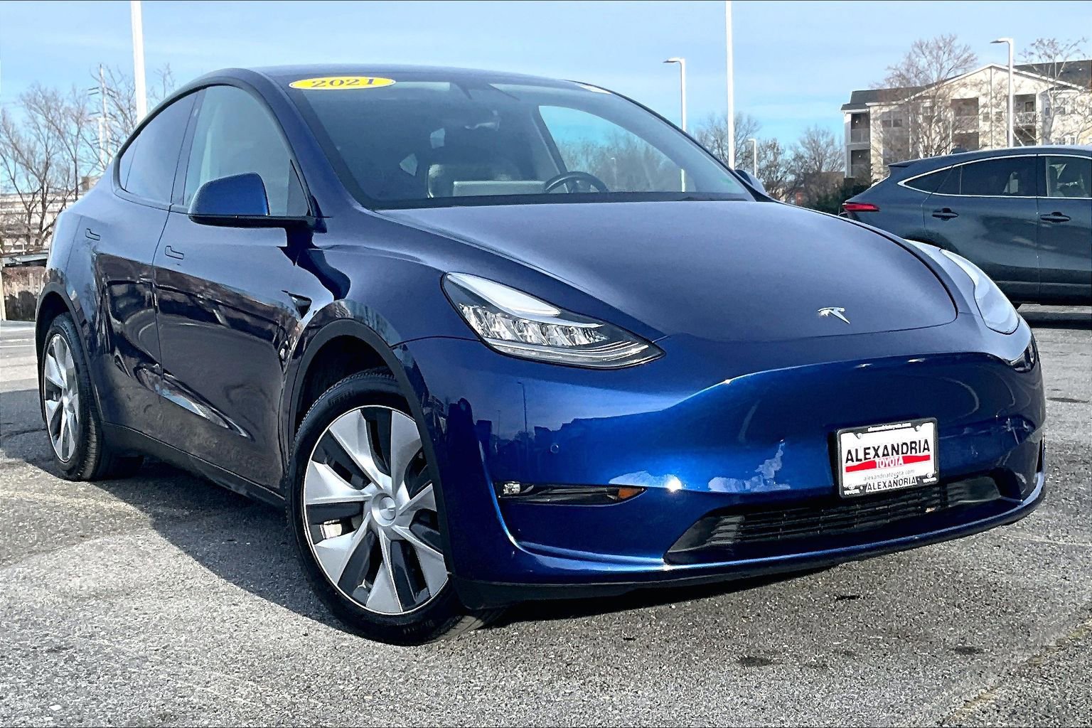 Used 2021 Tesla Model Y Long Range image 2