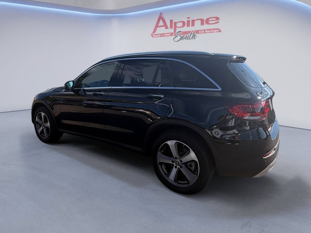 Used 2022 Mercedes-Benz GLC 300 4MATIC image 3