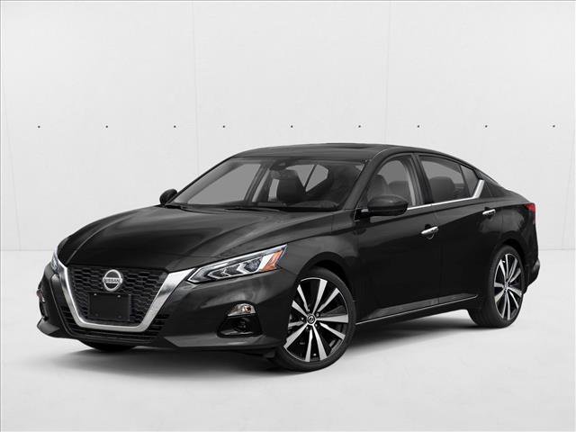 Used 2022 Nissan Altima 2.5 SV w/ SV Premium Package