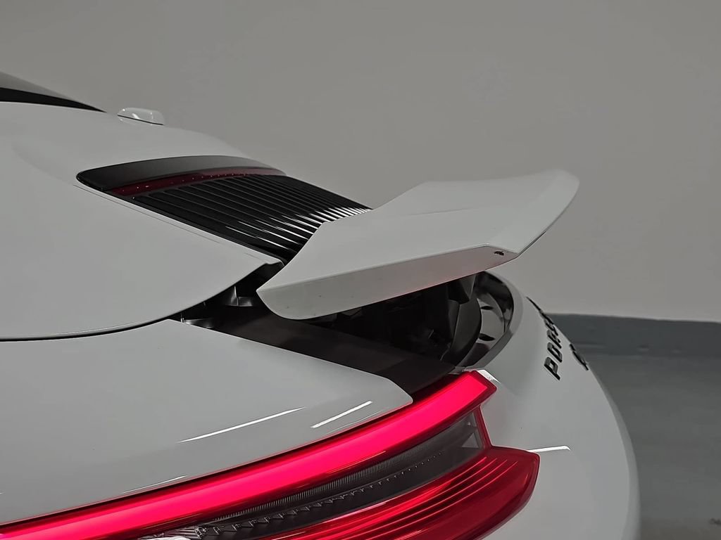 Certified 2019 Porsche 911 Carrera RWD image 30