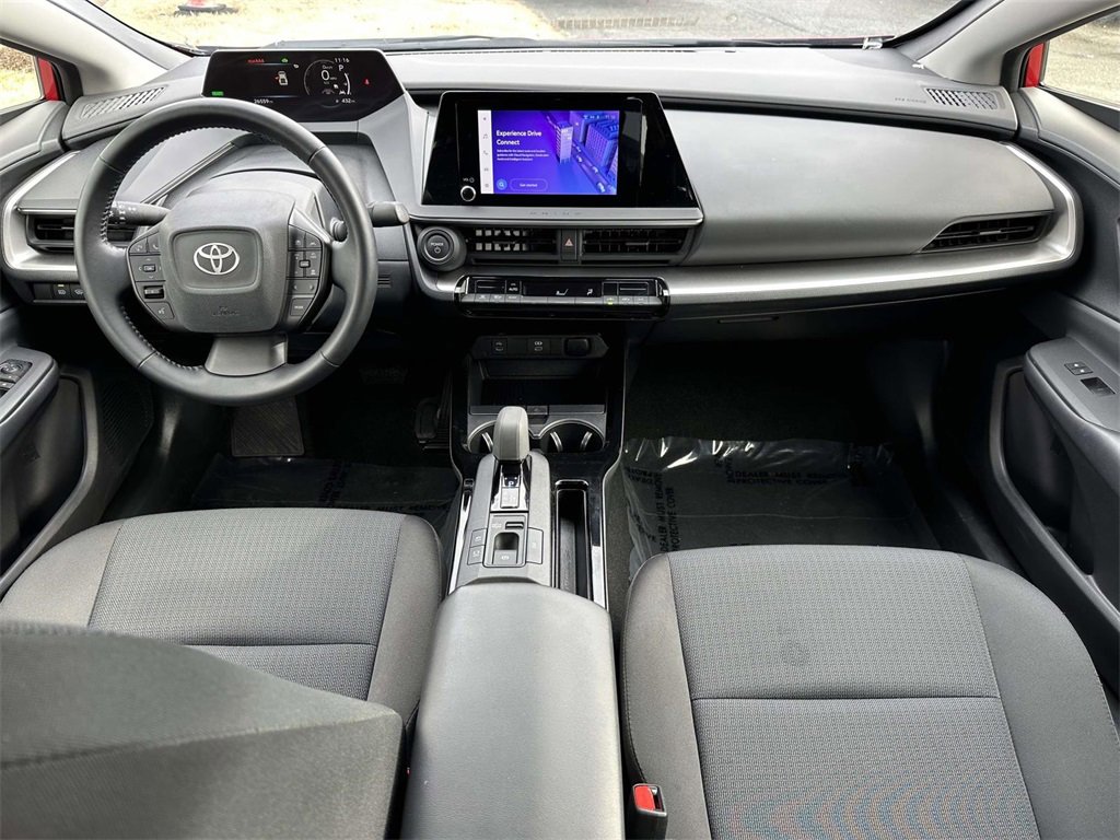 Used 2024 Toyota Prius LE image 2