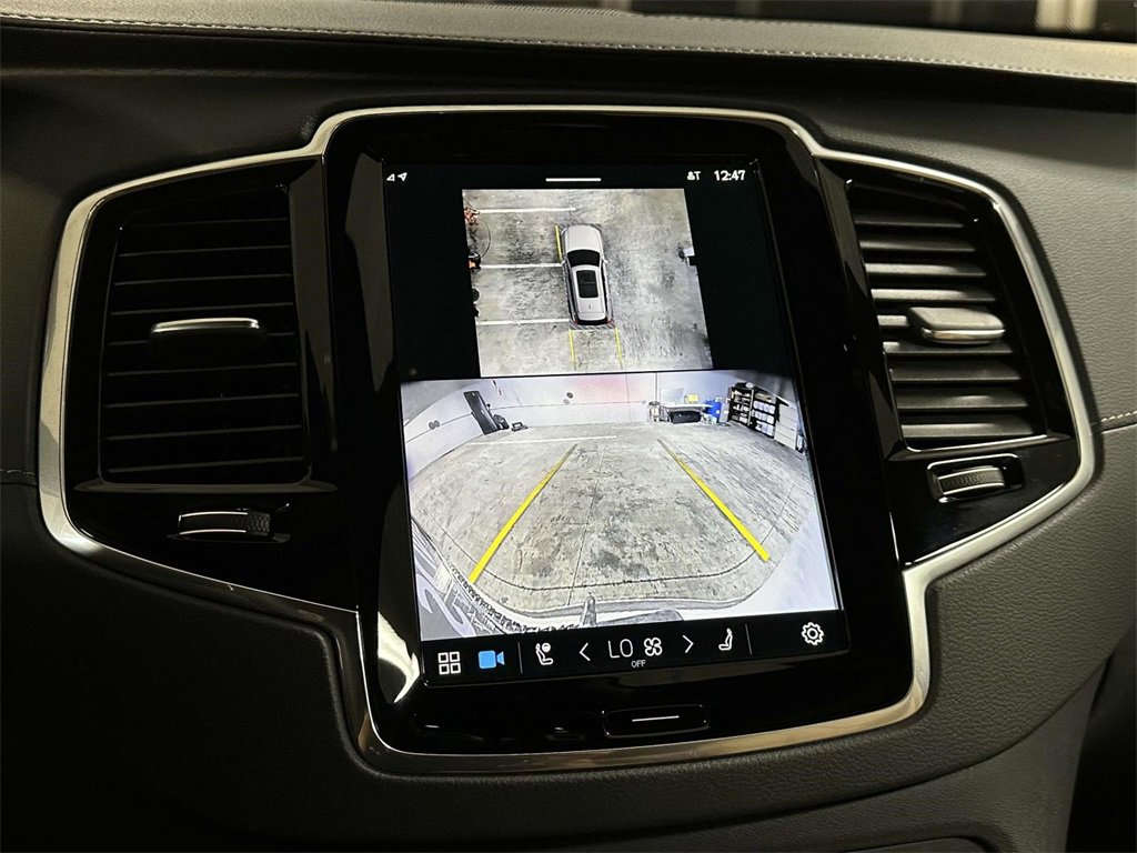 Used 2025 Volvo XC90 T8 Ultra w/ Protection Package Premier image 19