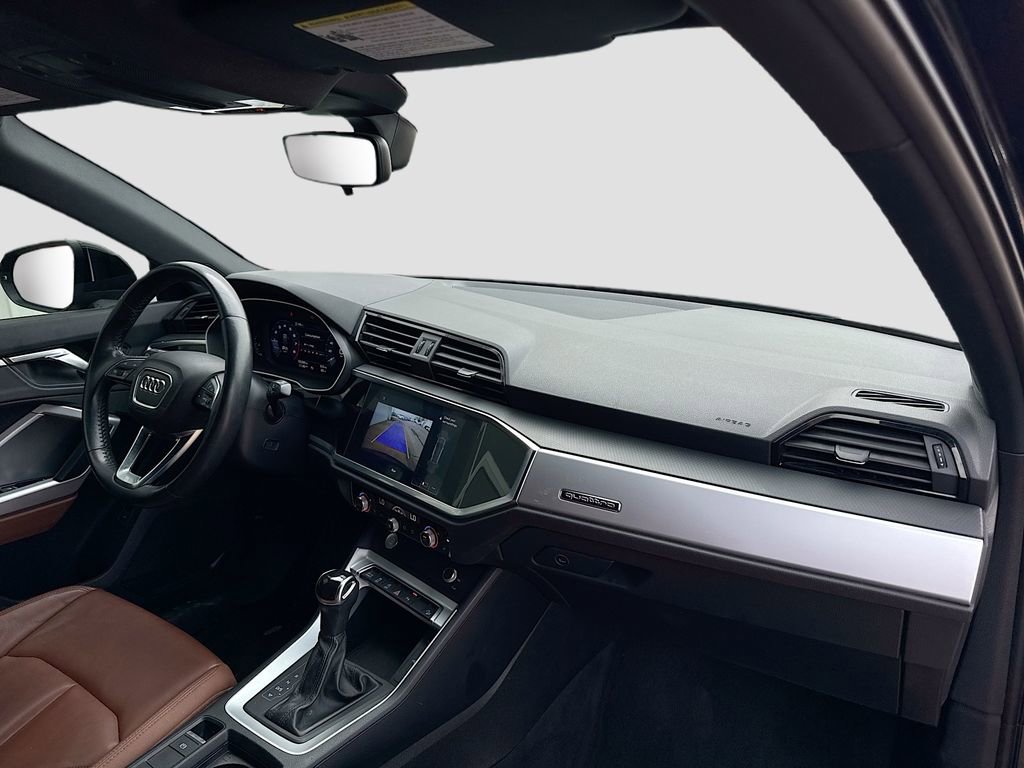 Used 2020 Audi Q3 2.0T Premium w/ Convenience Package image 31