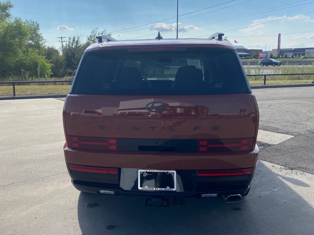 Used 2025 Hyundai Santa Fe Calligraphy w/ Tow & Go Package FWD image 4